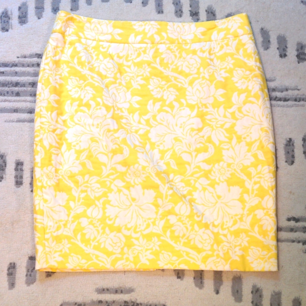 Ann Taylor Bright Yellow & White Spring Pencil Skirt Floral Print - Size 12 P